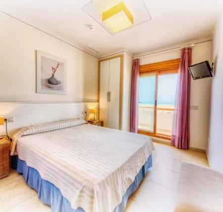 Hotel Colores De Zahara 2*